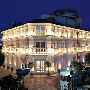 **** Hotel Giulia Albérgo Albanie